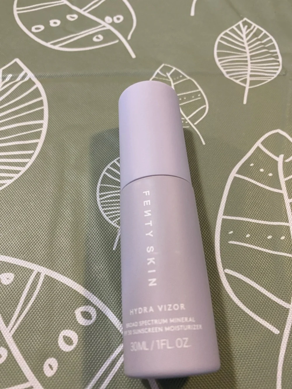 Fenty Beauty Hydra Vizor SPF Moisturizer — Lavender